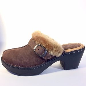 boc Born Brown Suede/Faux Lined Wedge Heel Clog